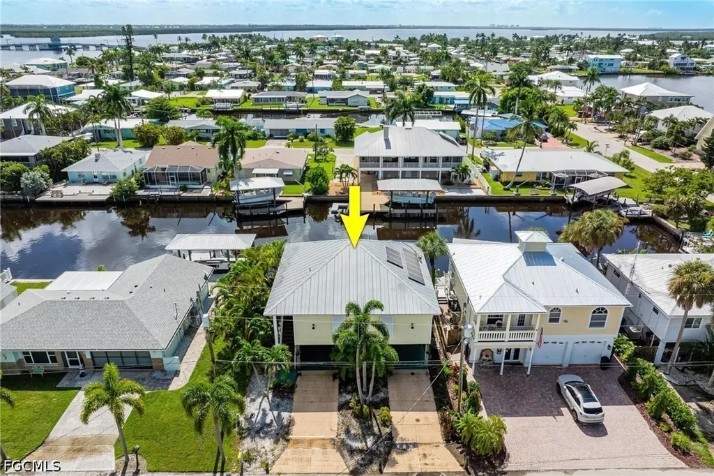2761 Geary Street Matlacha FL 33993
