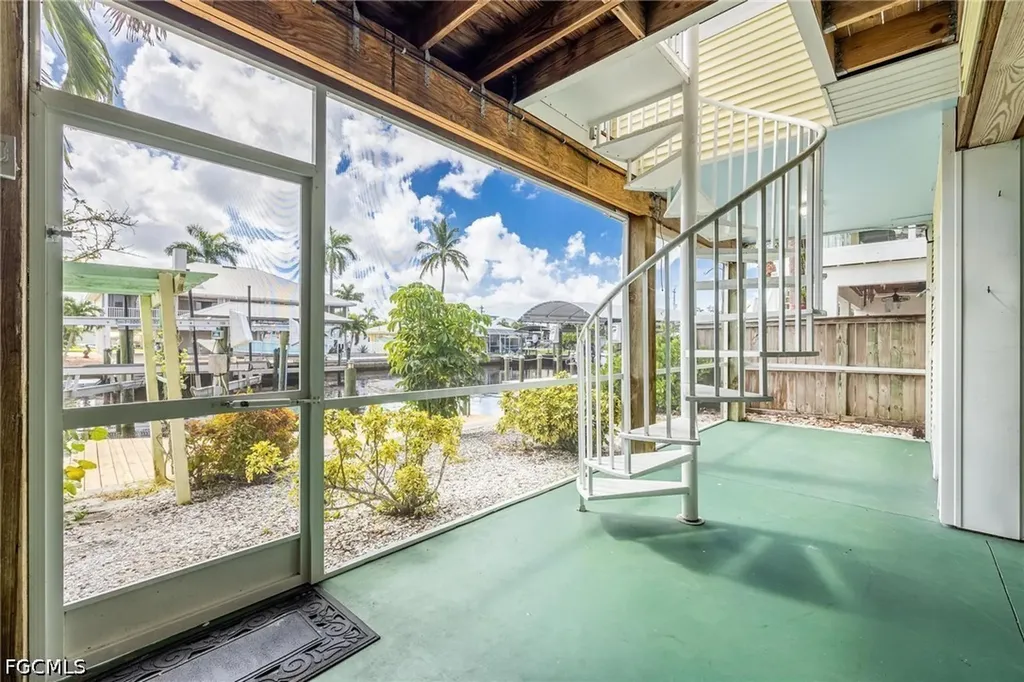 2761 Geary Street Matlacha FL 33993