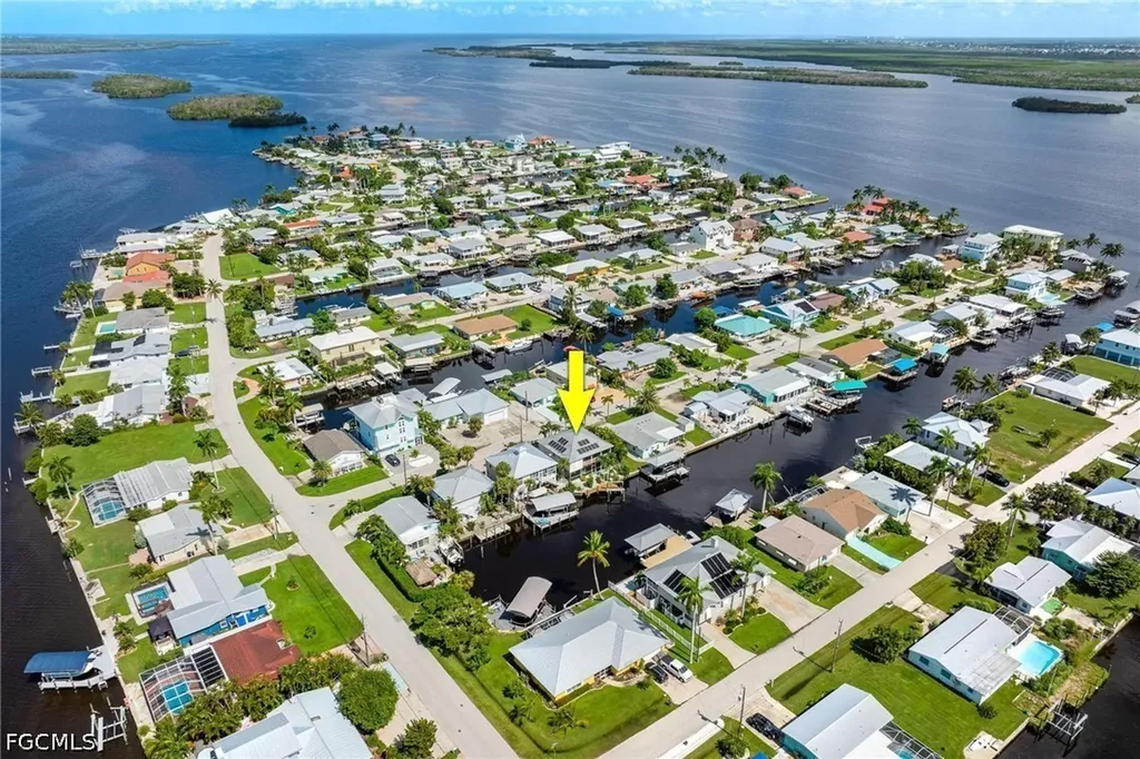 2761 Geary Street Matlacha FL 33993