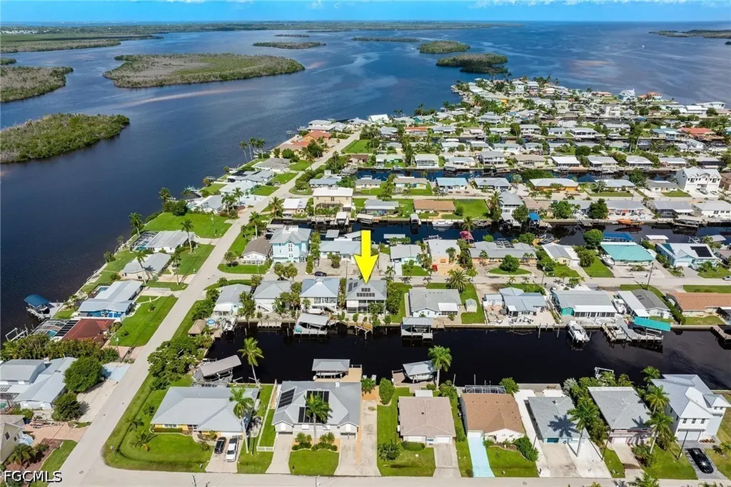 2761 Geary Street Matlacha FL 33993