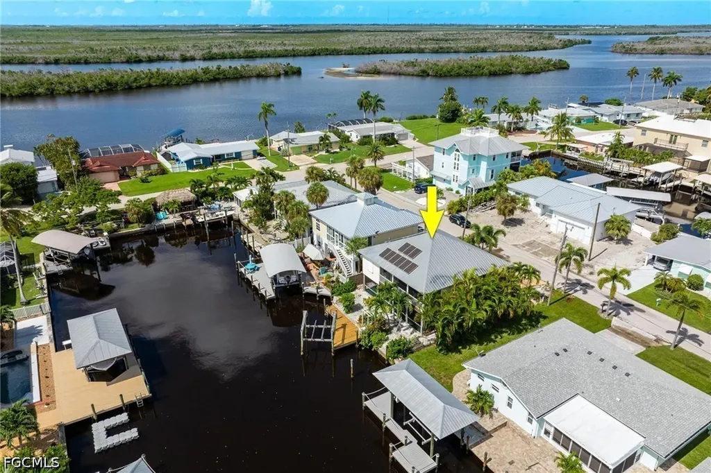 2761 Geary Street Matlacha FL 33993