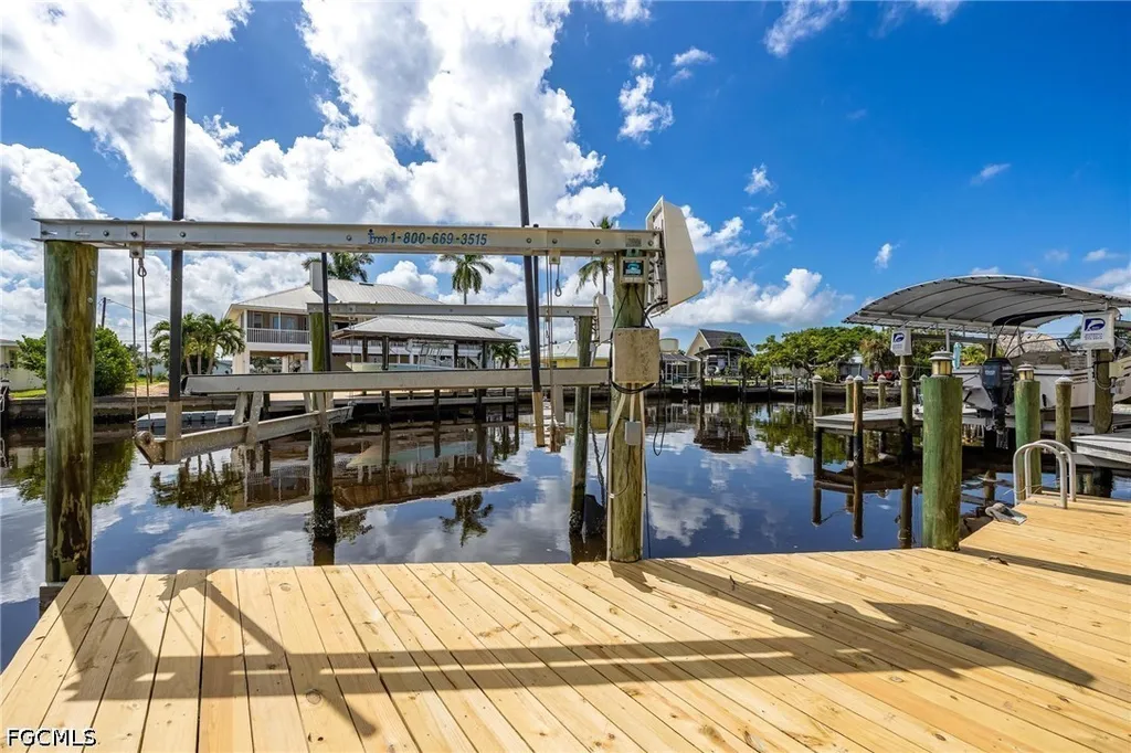 2761 Geary Street Matlacha FL 33993
