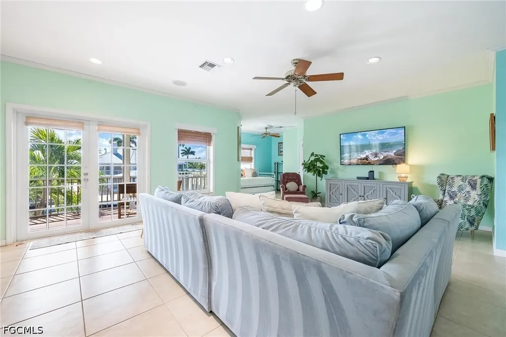 2761 Geary Street Matlacha FL 33993