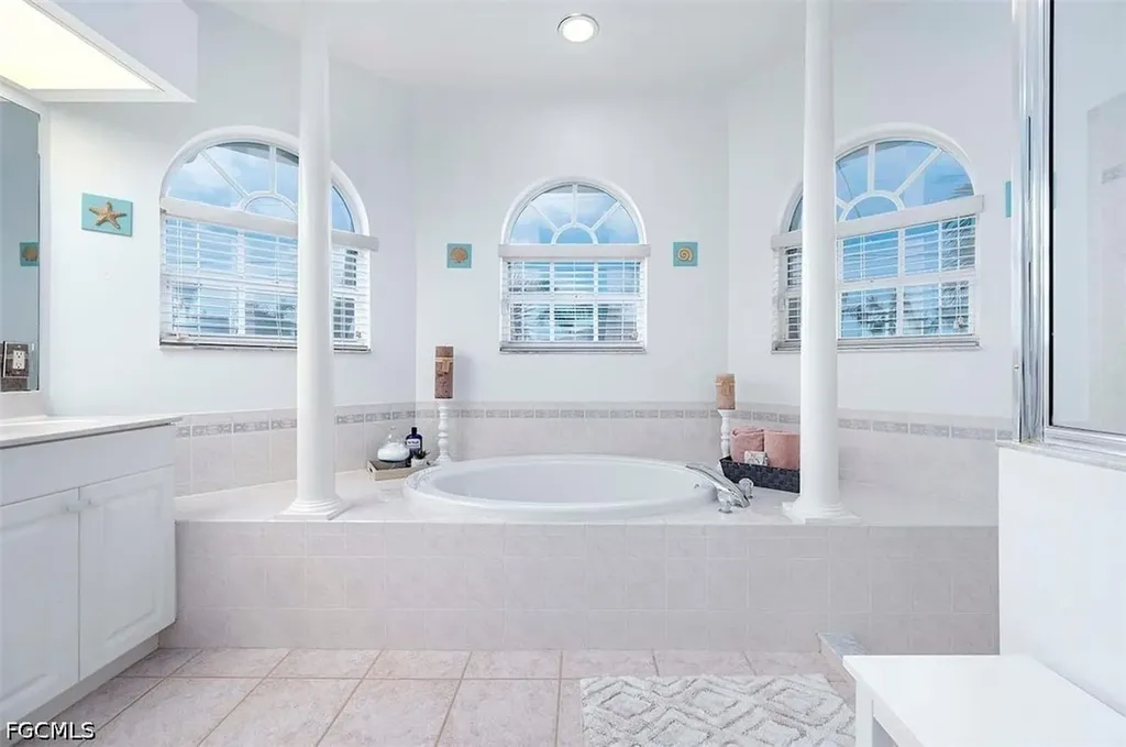 4005 SW 17th Place Cape Coral FL 33914