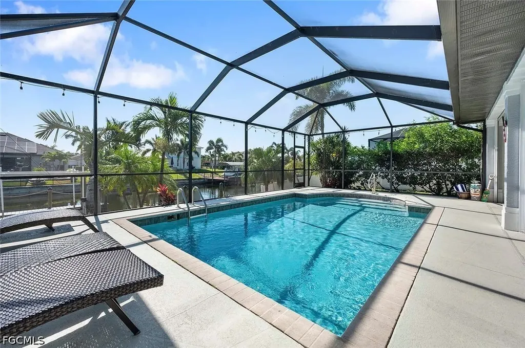 4005 SW 17th Place Cape Coral FL 33914