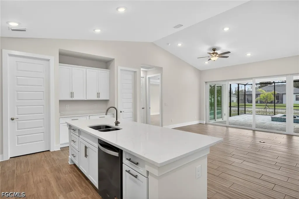 1022 SW 15th Avenue Cape Coral FL 33991
