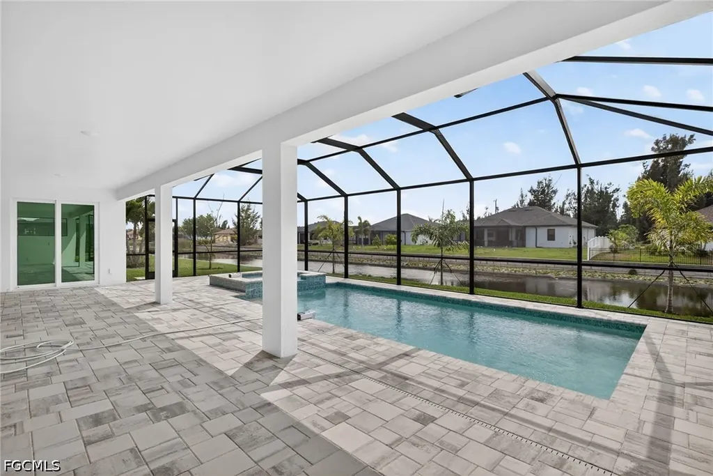 1022 SW 15th Avenue Cape Coral FL 33991