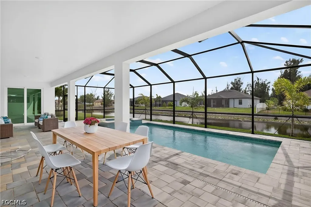 1022 SW 15th Avenue Cape Coral FL 33991