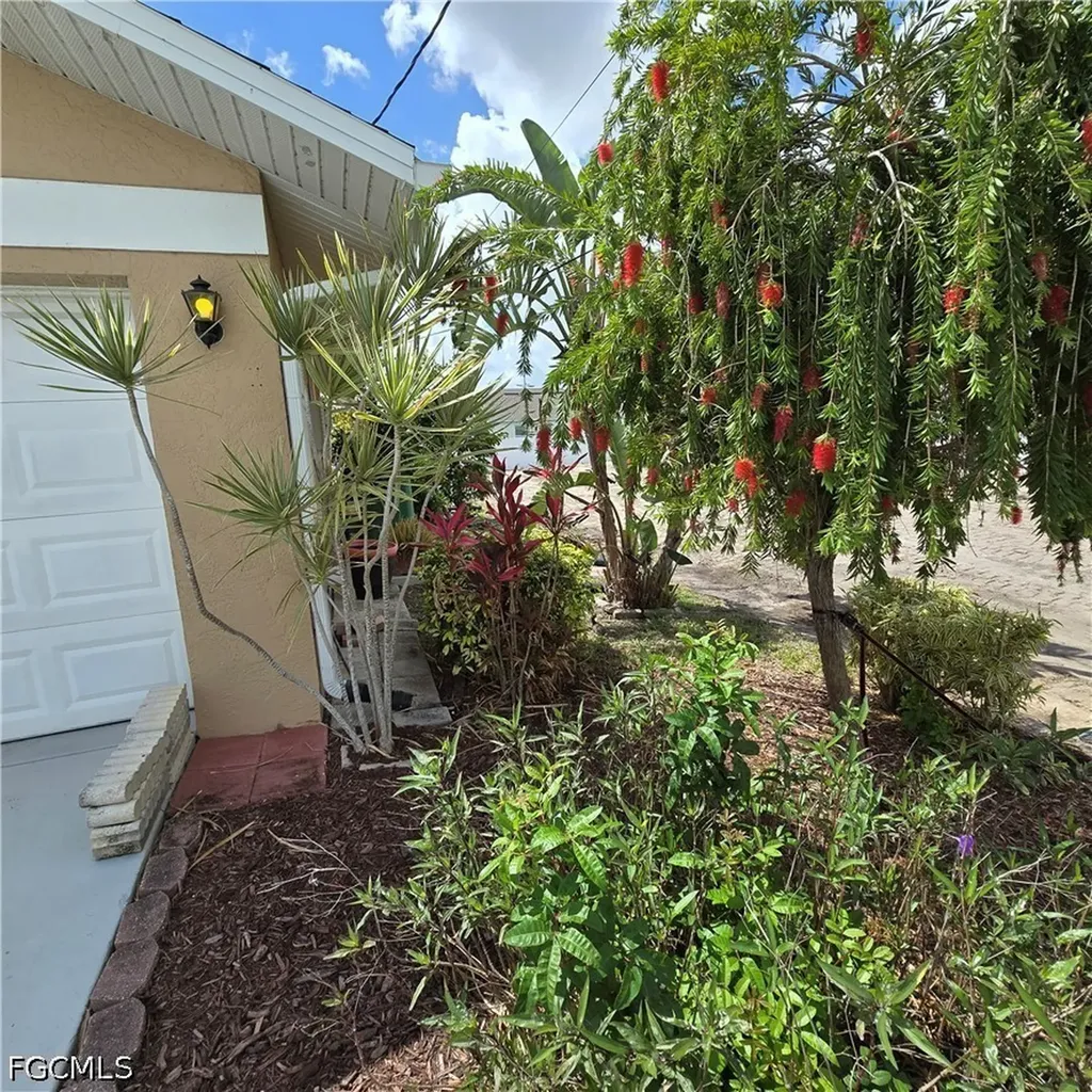 308 NW 20th Terrace Cape Coral FL 33993