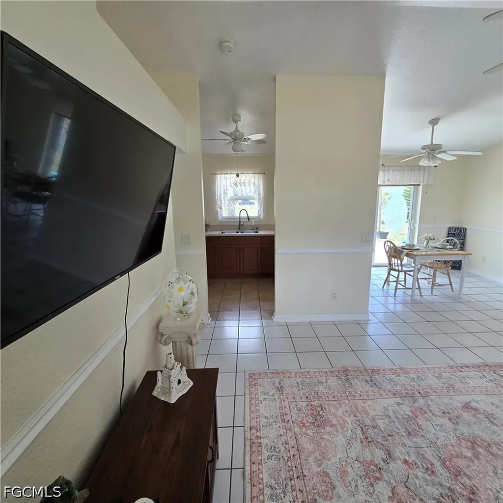 308 NW 20th Terrace Cape Coral FL 33993