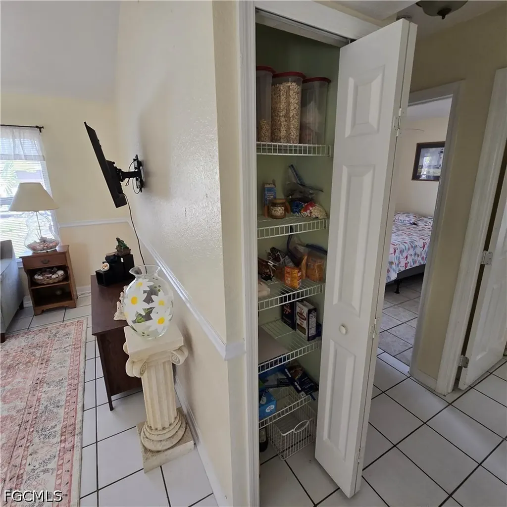 308 NW 20th Terrace Cape Coral FL 33993