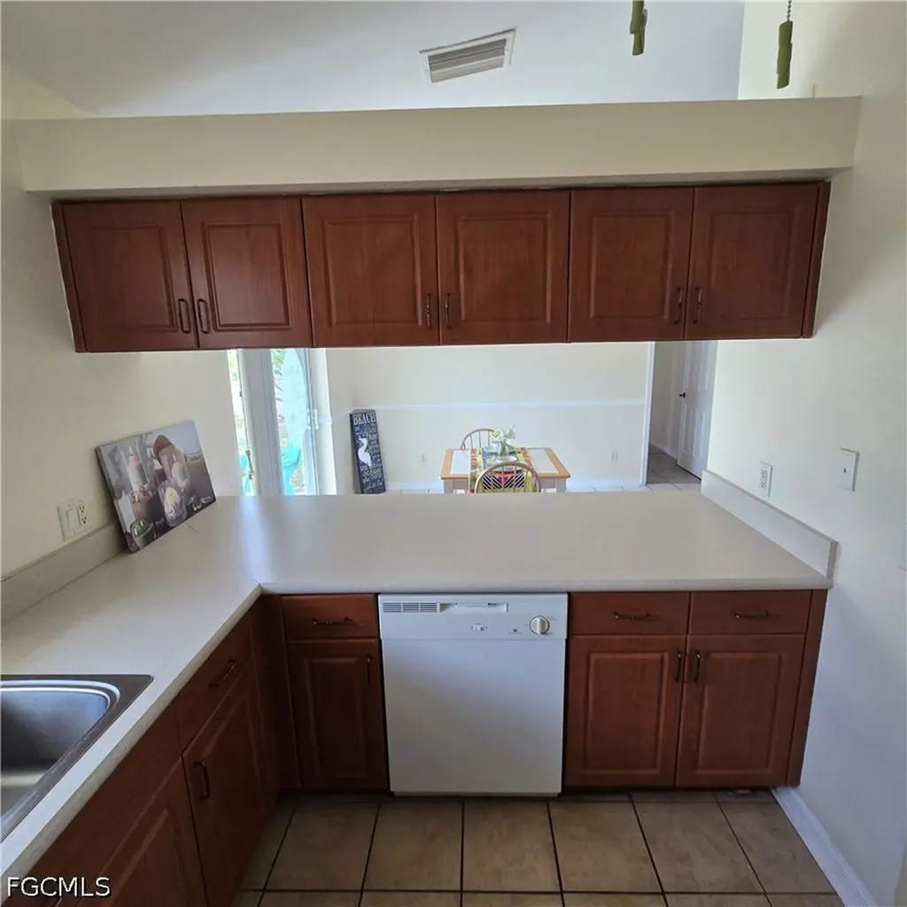 308 NW 20th Terrace Cape Coral FL 33993