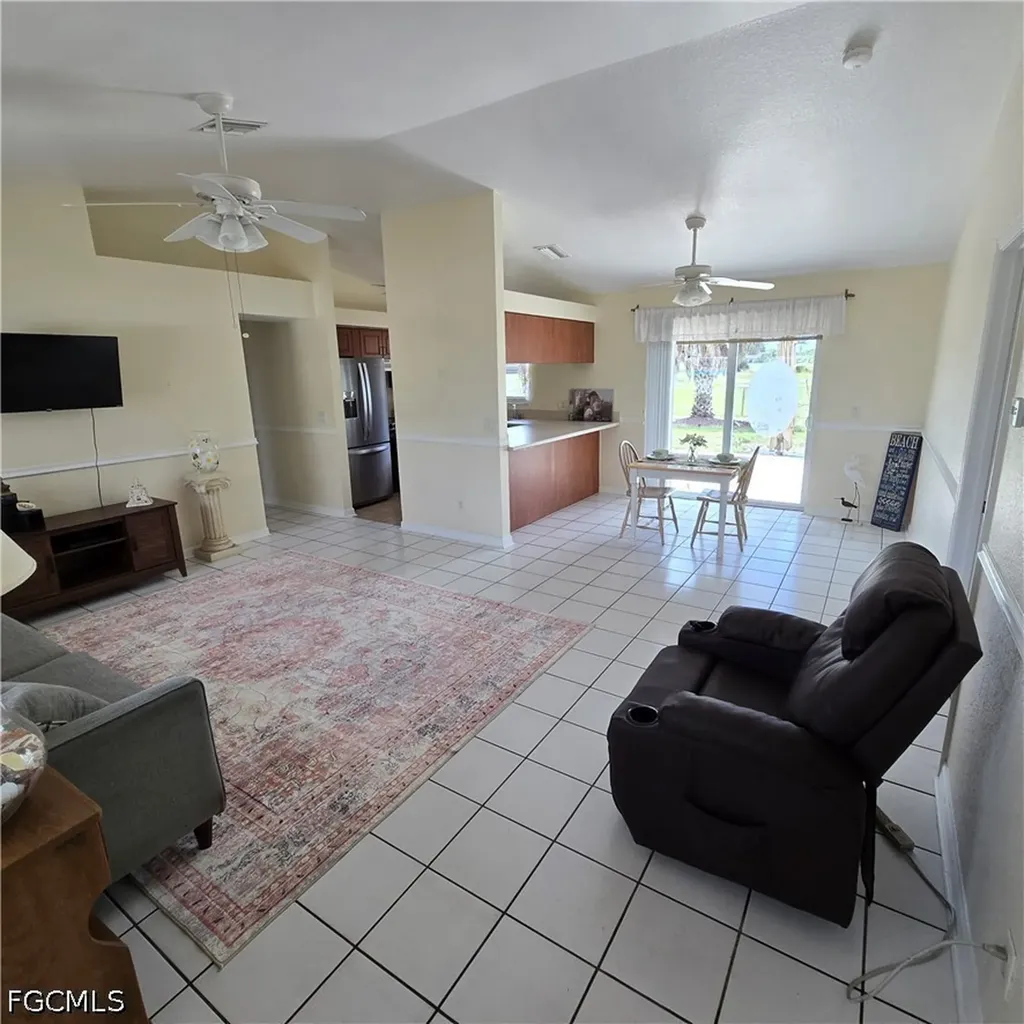 308 NW 20th Terrace Cape Coral FL 33993