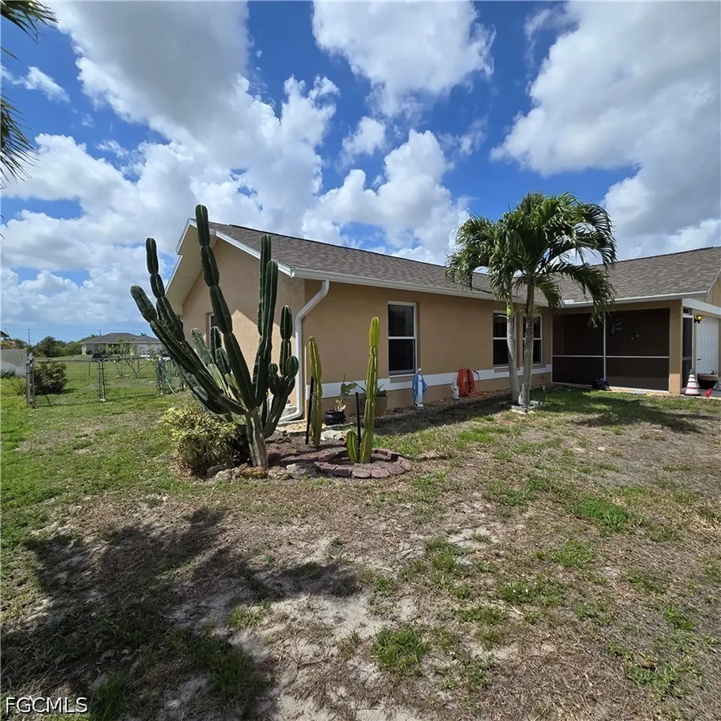 308 NW 20th Terrace Cape Coral FL 33993