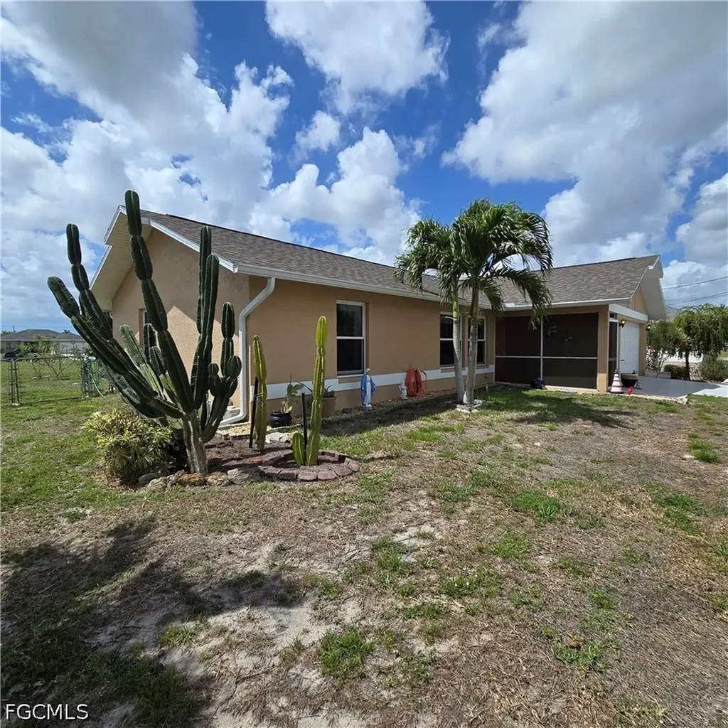 308 NW 20th Terrace Cape Coral FL 33993