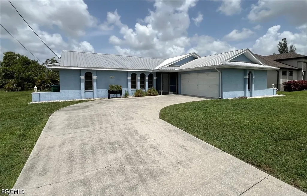 1402 SW 4th Avenue Cape Coral FL 33991