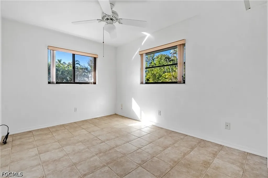 1402 SW 4th Avenue Cape Coral FL 33991