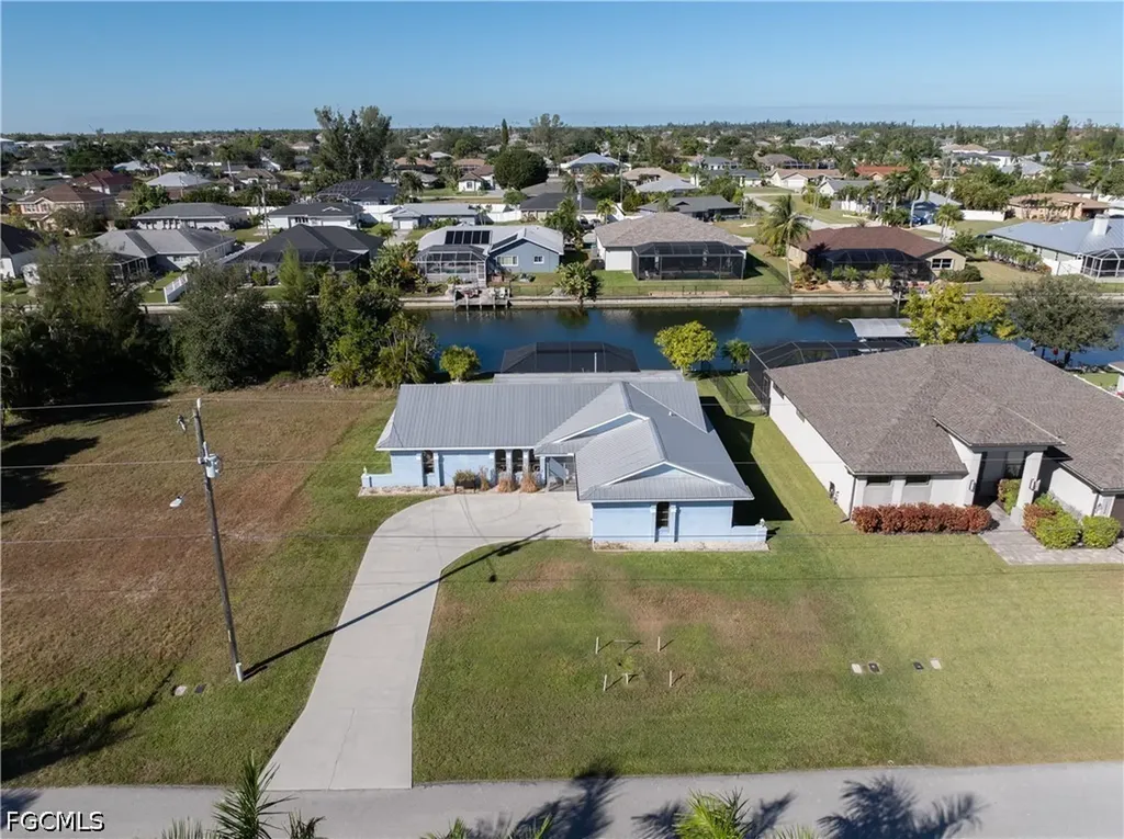 1402 SW 4th Avenue Cape Coral FL 33991
