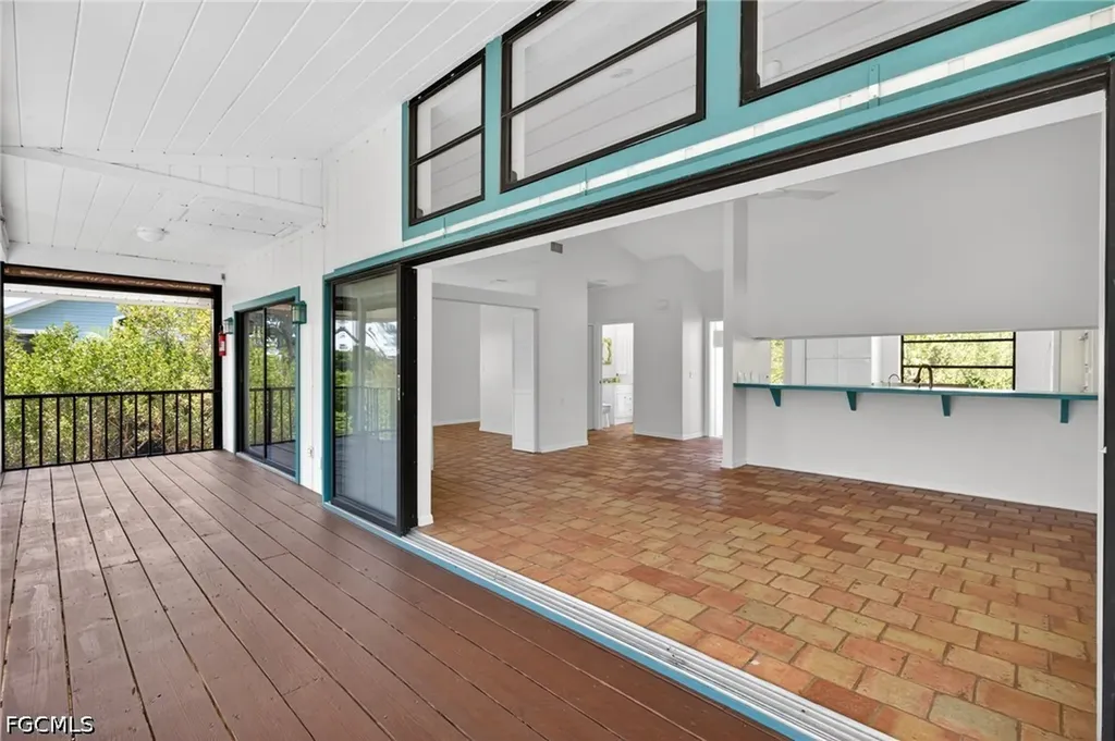 4556 Bowen Bayou Road Sanibel FL 33957