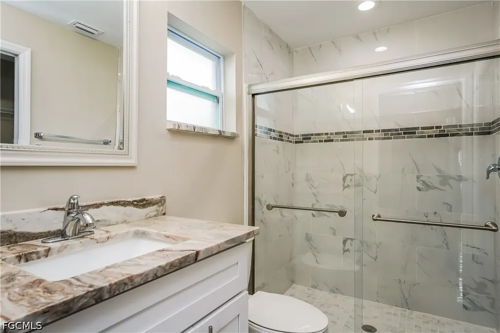 3707 10th Street SW Lehigh Acres FL 33976