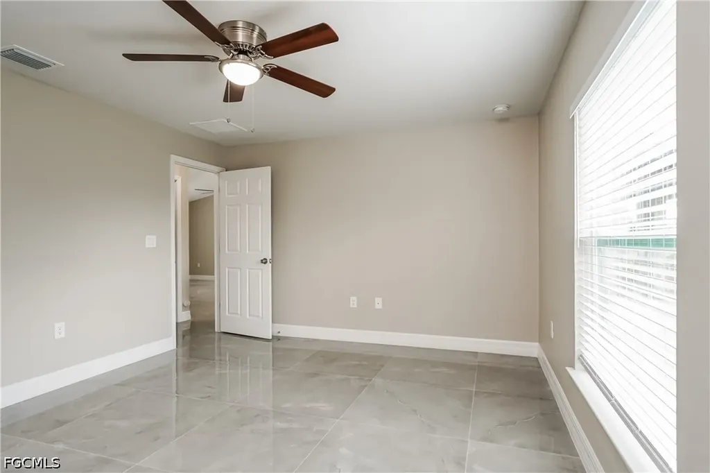 3707 10th Street SW Lehigh Acres FL 33976