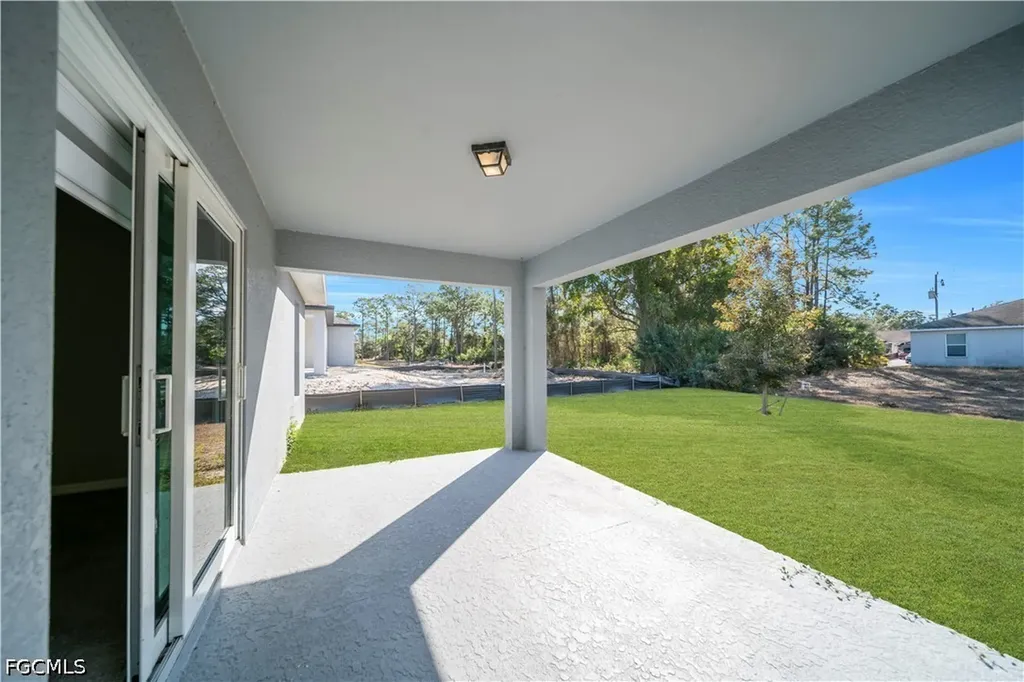2617 53rd Street W Lehigh Acres FL 33971