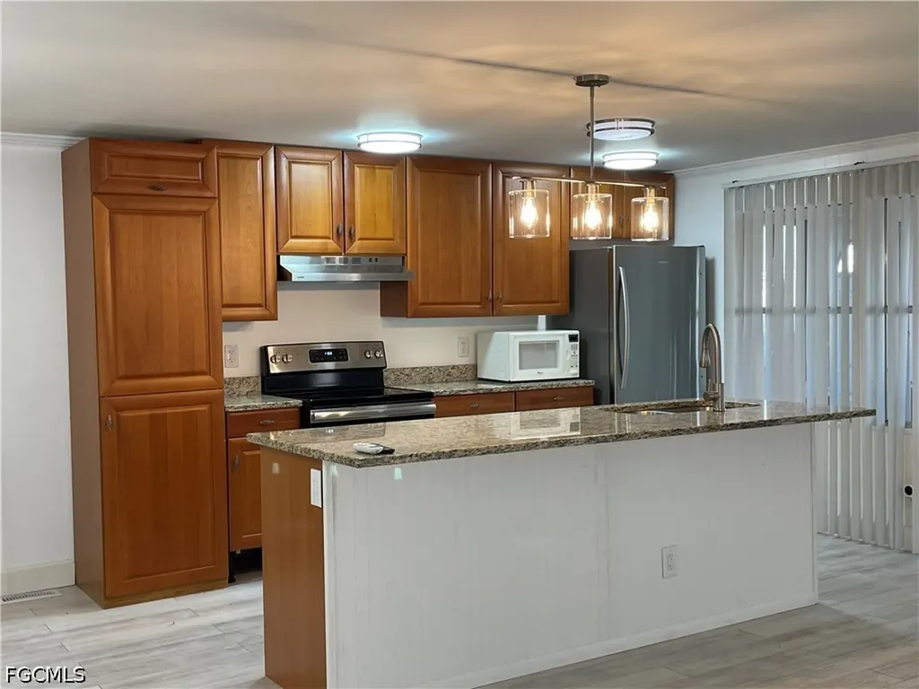 5506 Virginia Dare Lane North Fort Myers FL 33917