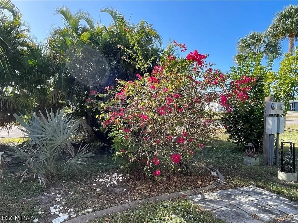 5506 Virginia Dare Lane North Fort Myers FL 33917
