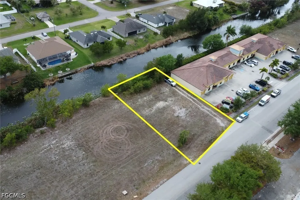 1208 SW 4th Street Cape Coral FL 33991