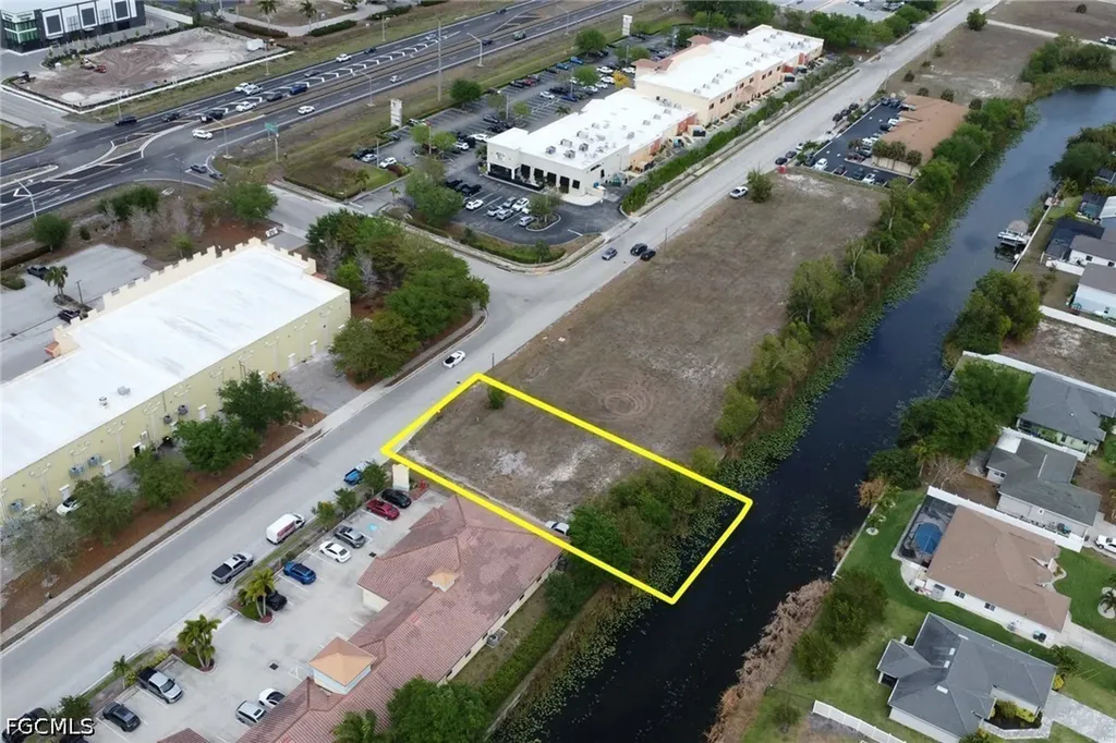 1208 SW 4th Street Cape Coral FL 33991