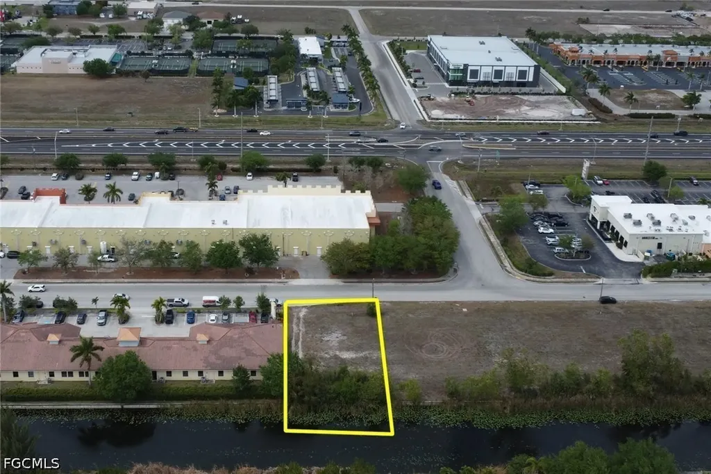 1208 SW 4th Street Cape Coral FL 33991