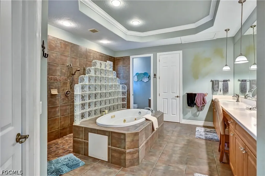 4301 NW 33rd Street Cape Coral FL 33993