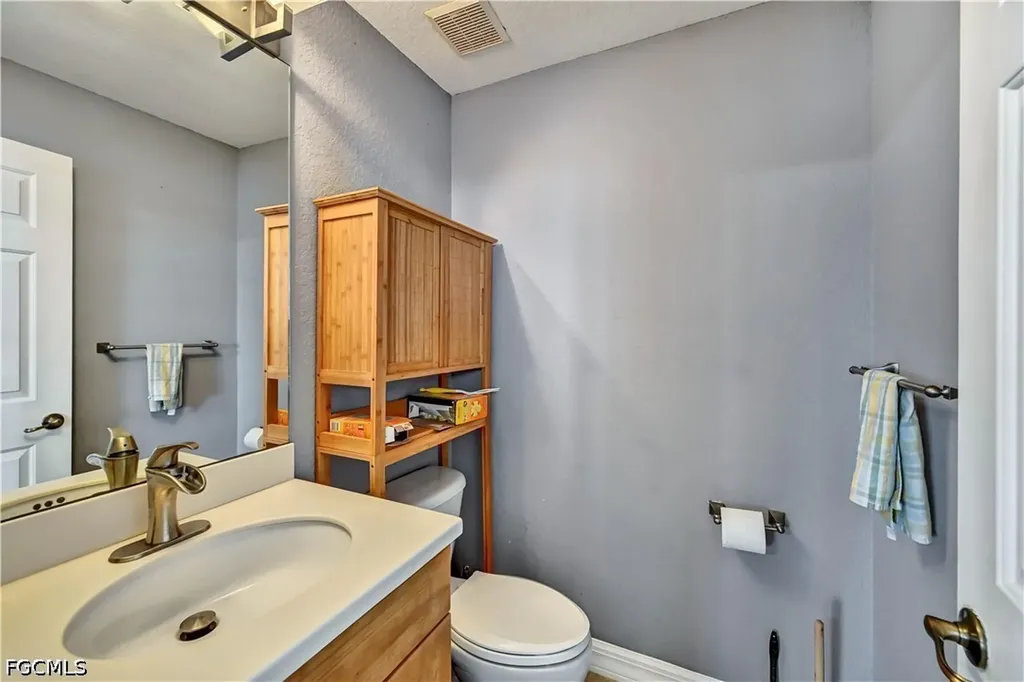 4301 NW 33rd Street Cape Coral FL 33993