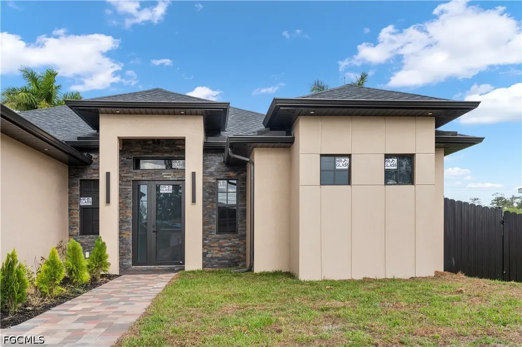 4213 NE 23rd Place Cape Coral FL 33909