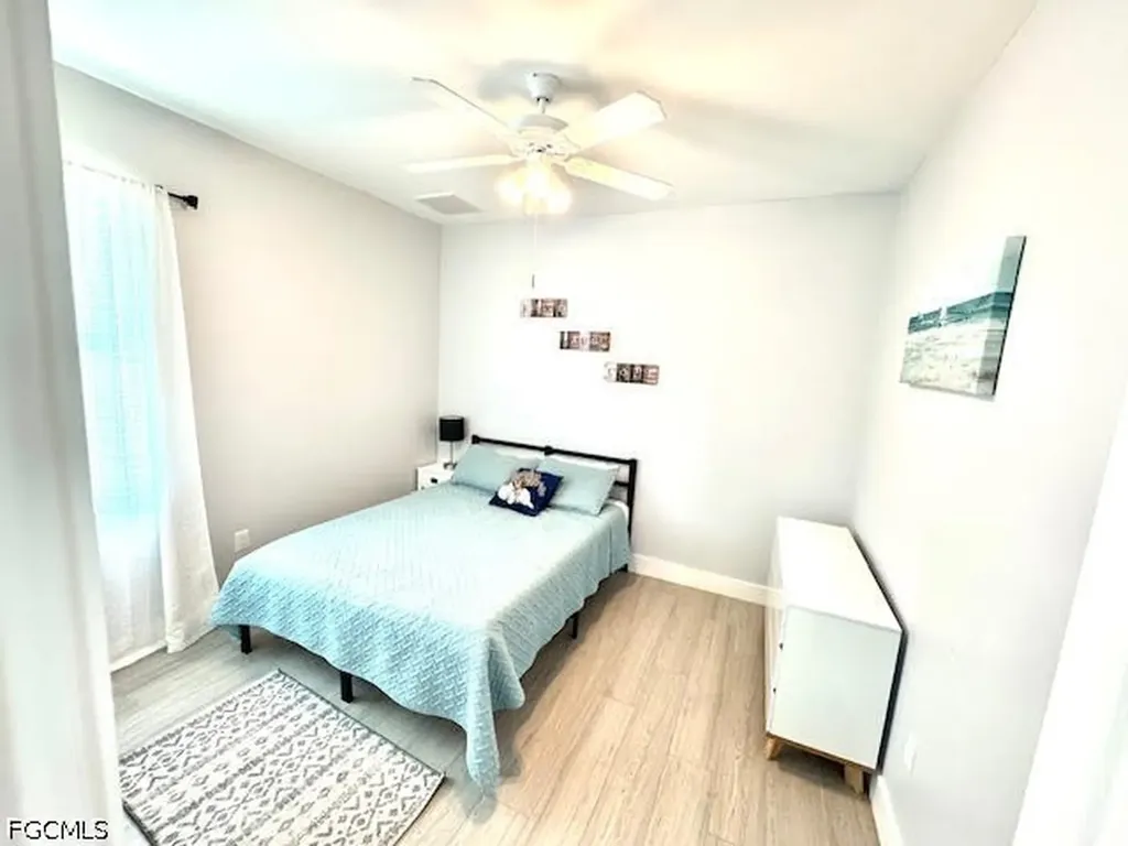 3222 SW Santa Barbara Place Cape Coral FL 33914