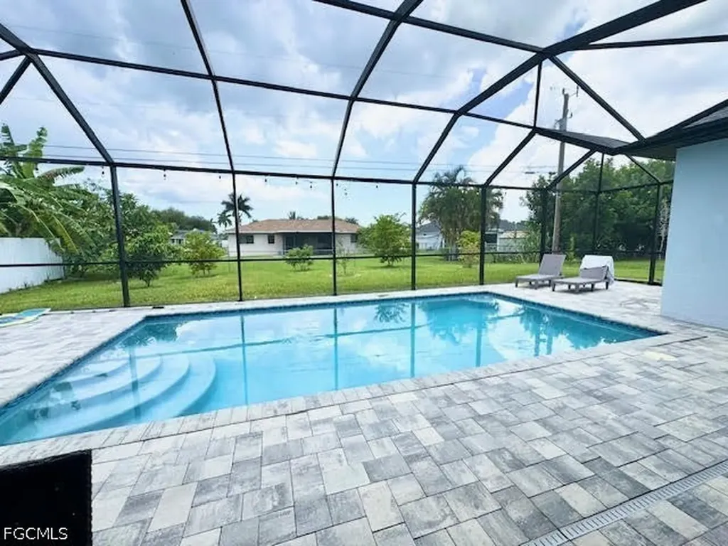 3222 SW Santa Barbara Place Cape Coral FL 33914