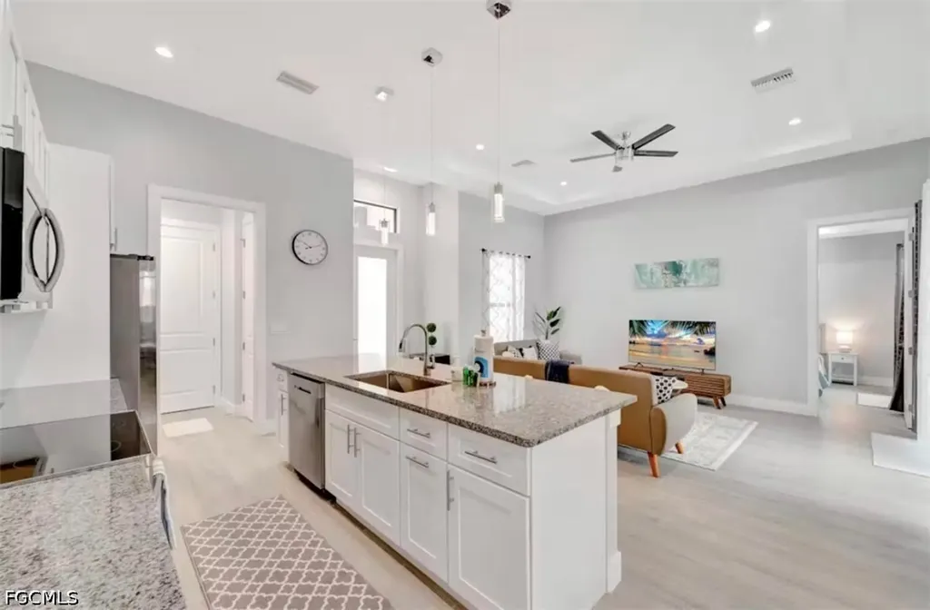 3222 SW Santa Barbara Place Cape Coral FL 33914