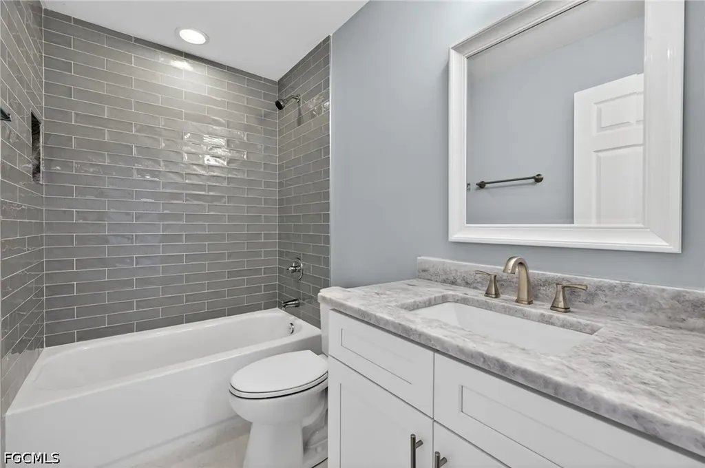 4109 Bellasol Circle Fort Myers FL 33916