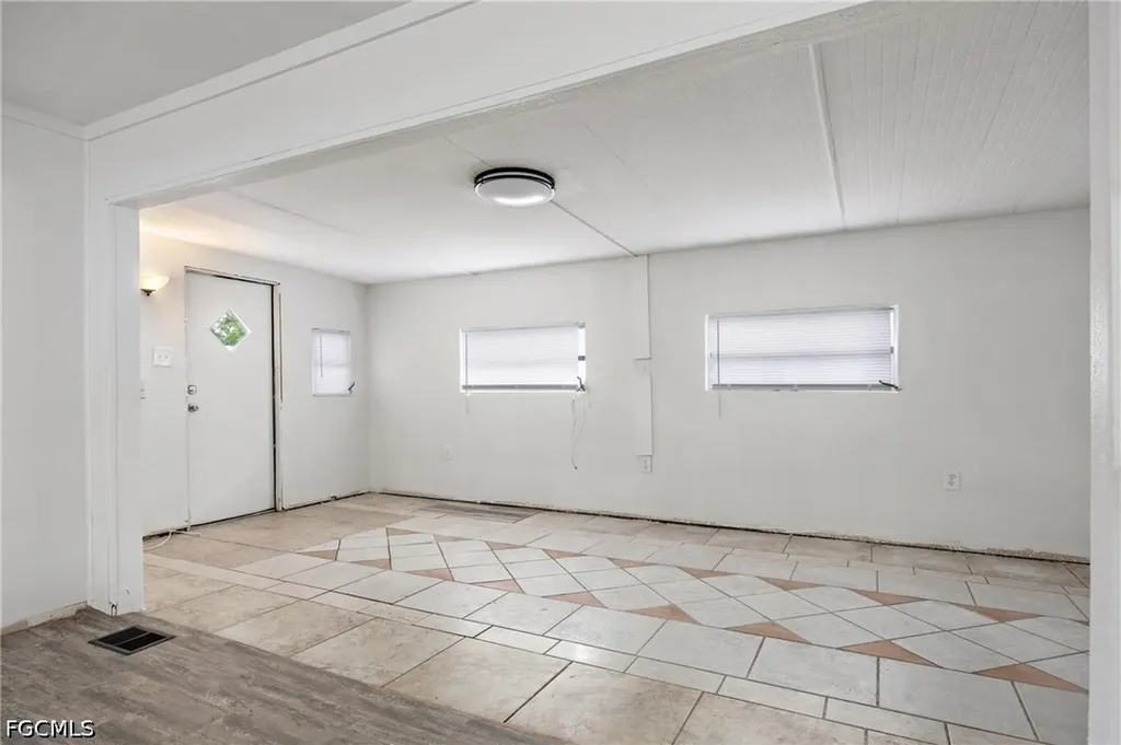 11111 Ballweg Lane Fort Myers FL 33908