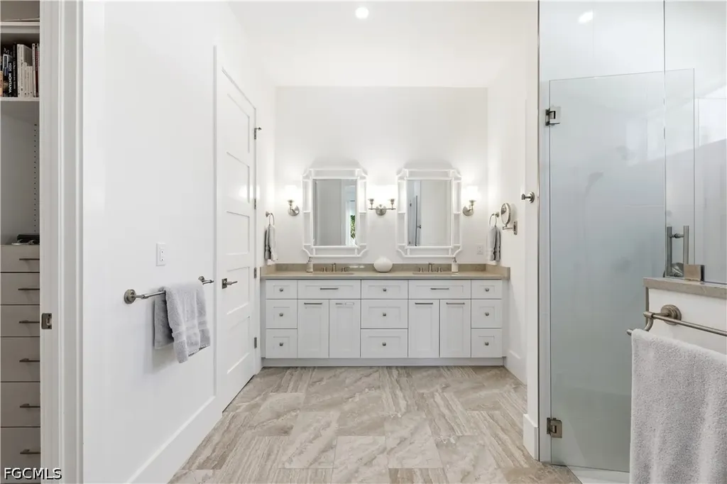 553 106th Avenue N Naples FL 34108