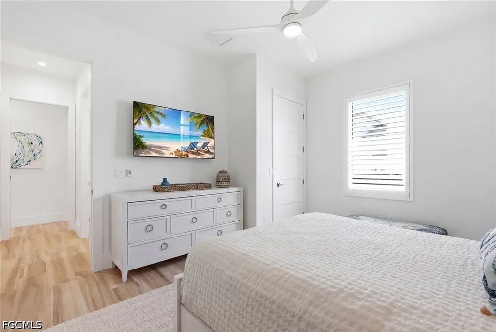 553 106th Avenue N Naples FL 34108