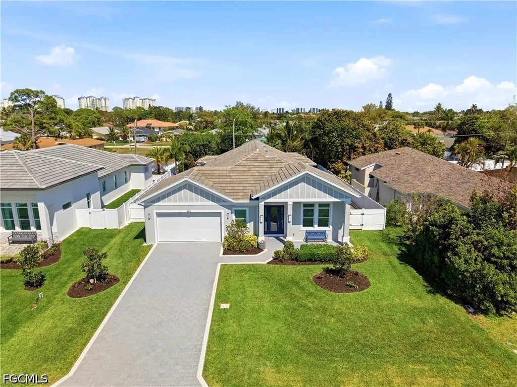 553 106th Avenue N Naples FL 34108