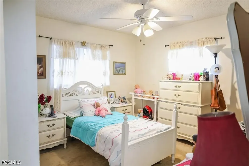 1433 SE 14th Terrace Cape Coral FL 33990