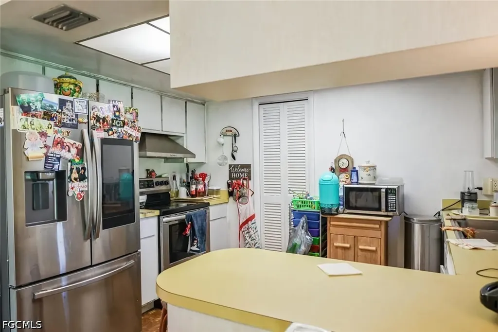 1433 SE 14th Terrace Cape Coral FL 33990