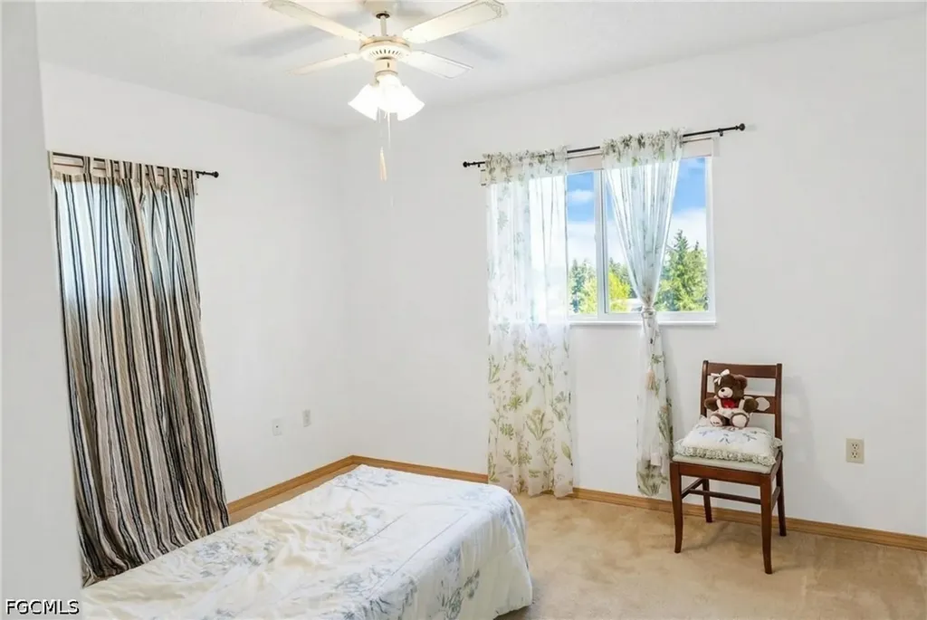 1433 SE 14th Terrace Cape Coral FL 33990