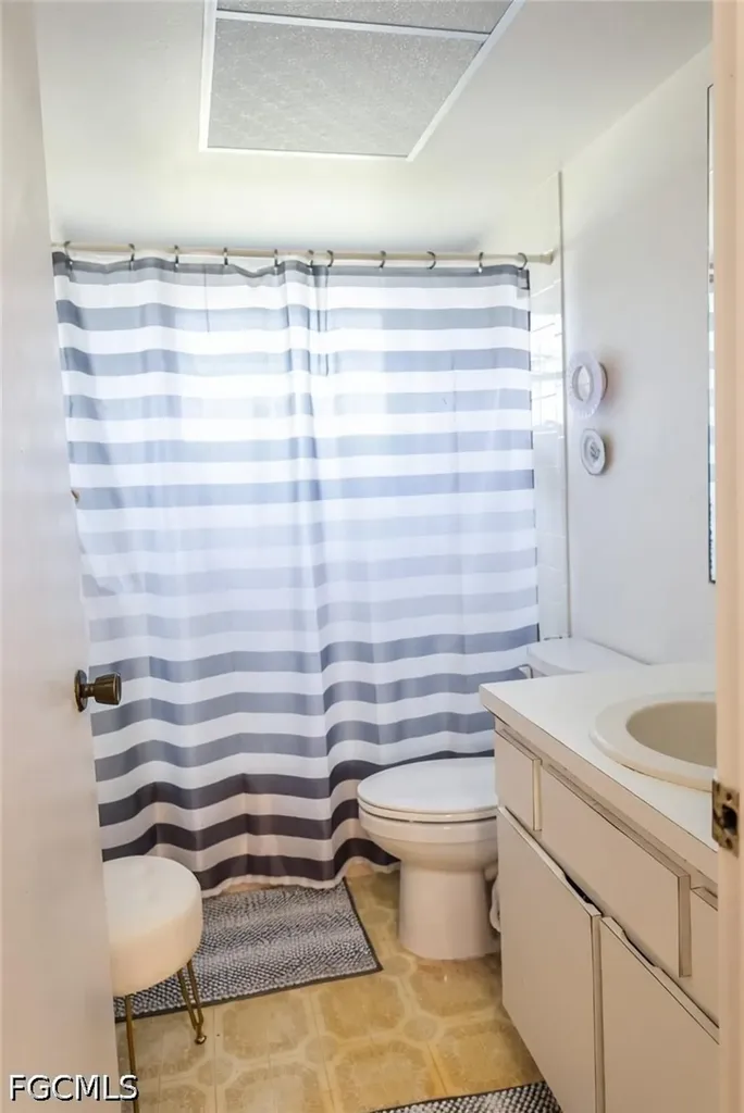 1433 SE 14th Terrace Cape Coral FL 33990