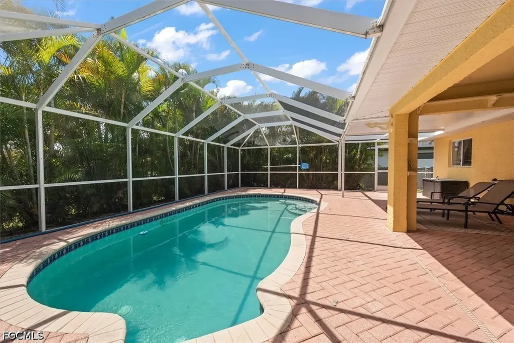 504 NW 3rd Lane Cape Coral FL 33993