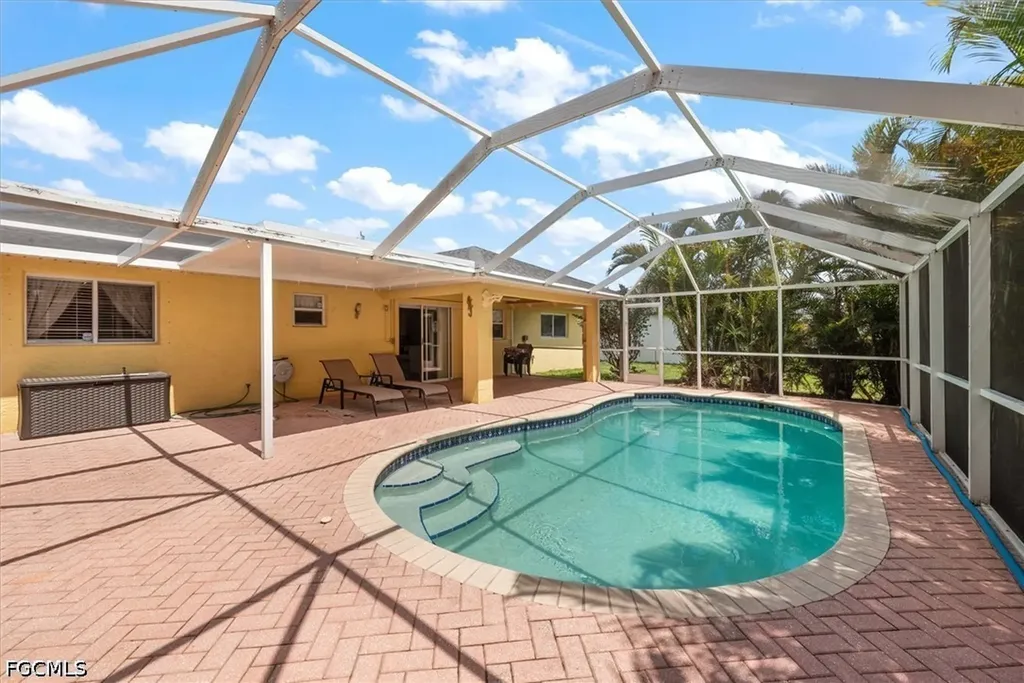 504 NW 3rd Lane Cape Coral FL 33993