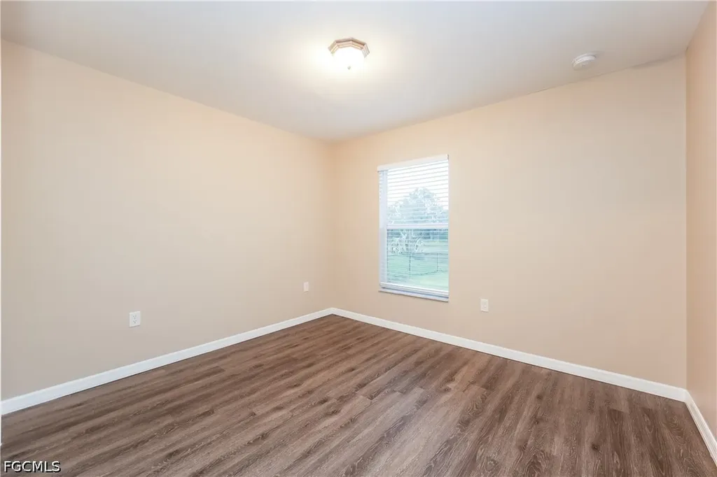 2705 Villa Avenue S Lehigh Acres FL 33976