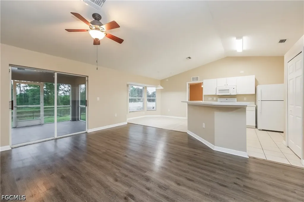 2705 Villa Avenue S Lehigh Acres FL 33976